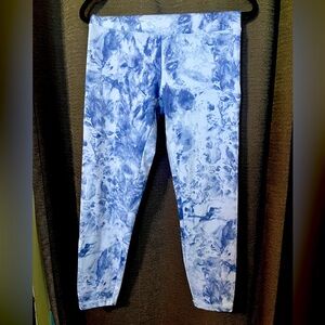 Balance Collection Marble Pattern Leggings